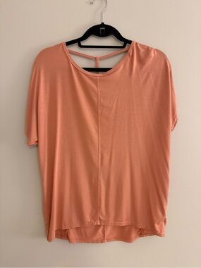 HARI Coral Short Sleeve Tee with T-Back Detail